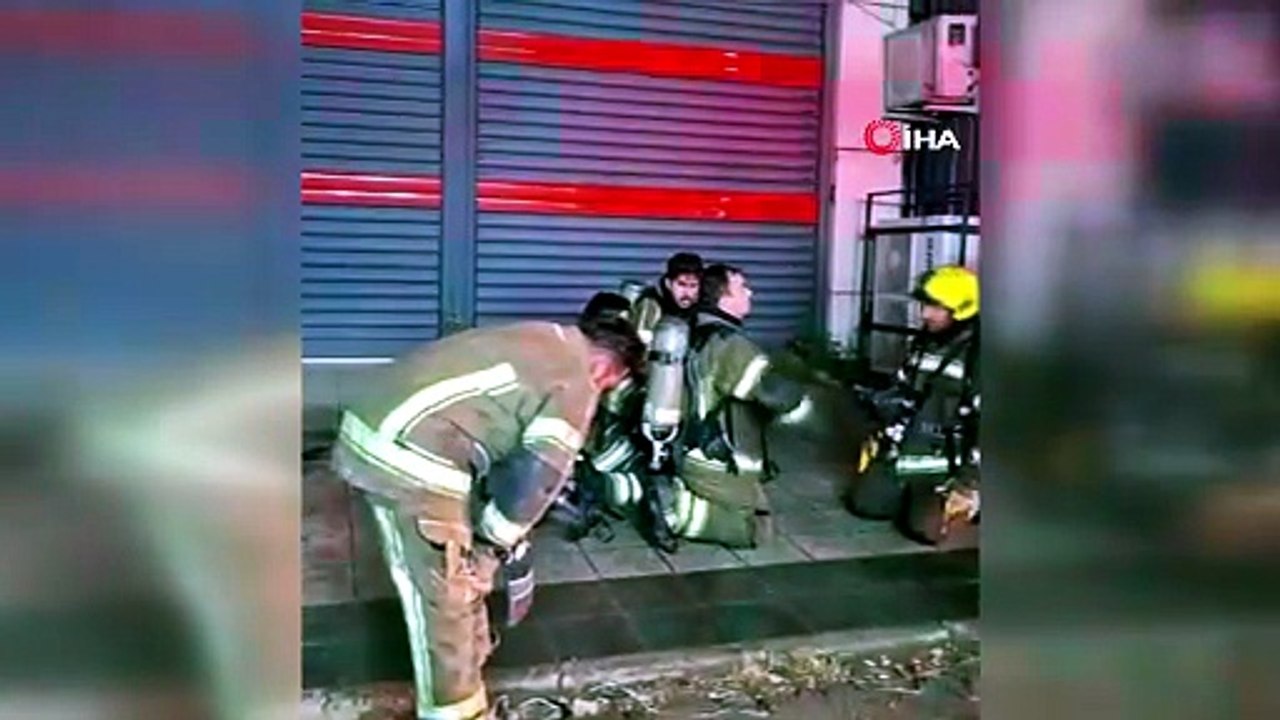 Bursa\'da yangında dehşet anları! İtfaiye eri yüksekten düştü