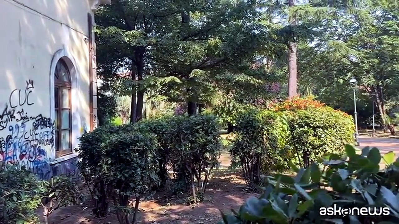 Cava de' Tirreni, i danni provocati alla villa "Falcone e Borsellino"