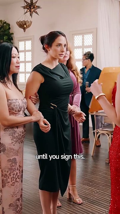 Think Again! I'm the Hidden Boss Mom Season 1 Episode 8 #dramamyboss #dramabossgirl #dramatriscua #funny #viralvideo #shorts #dramatriscua #dramamyboss #dramabossgirl