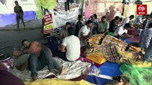 रांची में आमरण अनशन पर बैठे छात्रों की बिगड़ी तबीयत, एक अनशनकारी सदर अस्पताल रेफर