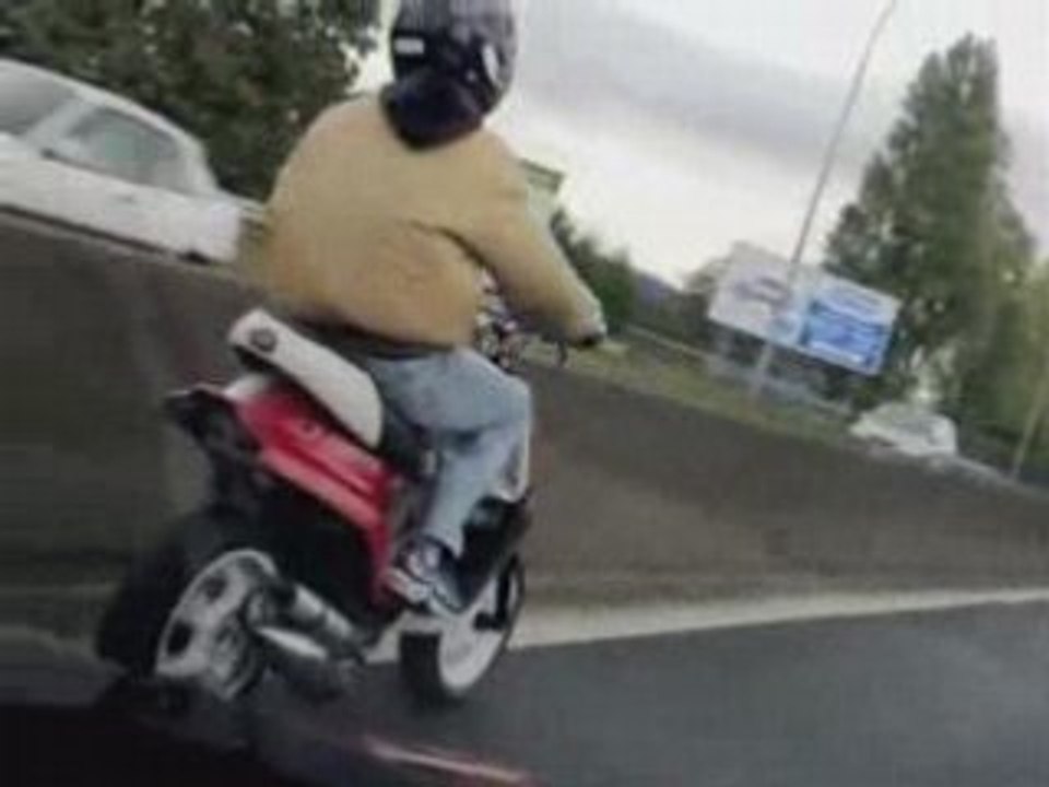 booster nitro attention sa pe étre dangereux (made in 94)