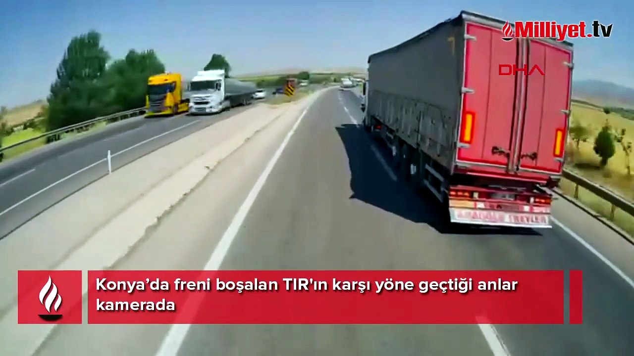 Freni boşalan TIR, refüjü aşarak karşı yöne geçti! Korkunç kaza kamerada