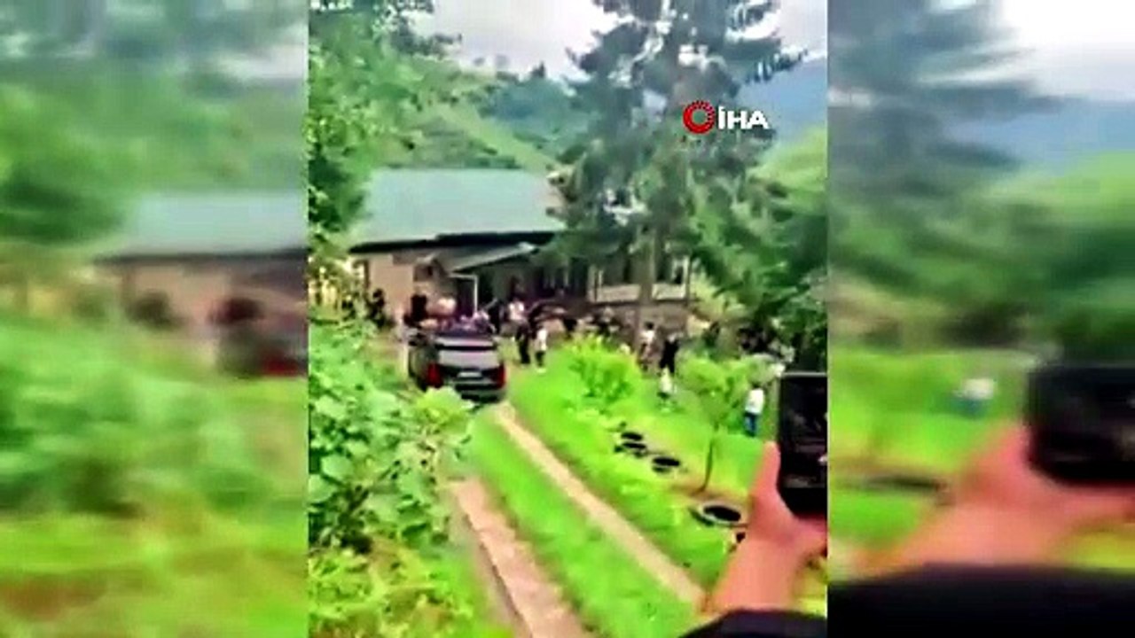 İlk kez Salah gören Trabzonlu teyzeler gülmekten kırıp geçirdi: O ne bilama bişe