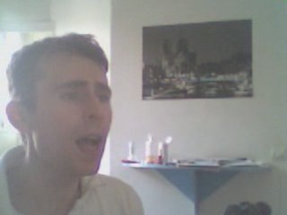 Wiwi égratigne "Mon beauf"