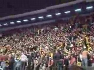 Ambiance ENORME à GALATASARAY.. ultrAslan NKFVAS