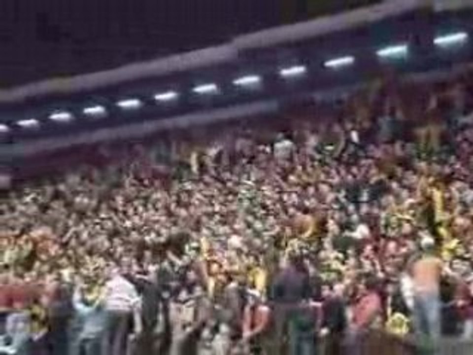 Ambiance ENORME à GALATASARAY.. ultrAslan NKFVAS