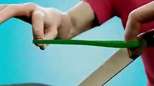 A Rubber Band Sandwich Makes Music