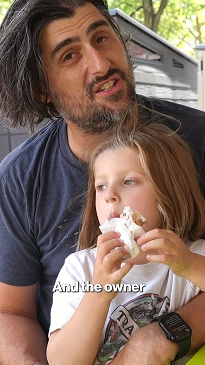 Customers visit Uncle Louie G’s for Italian ice