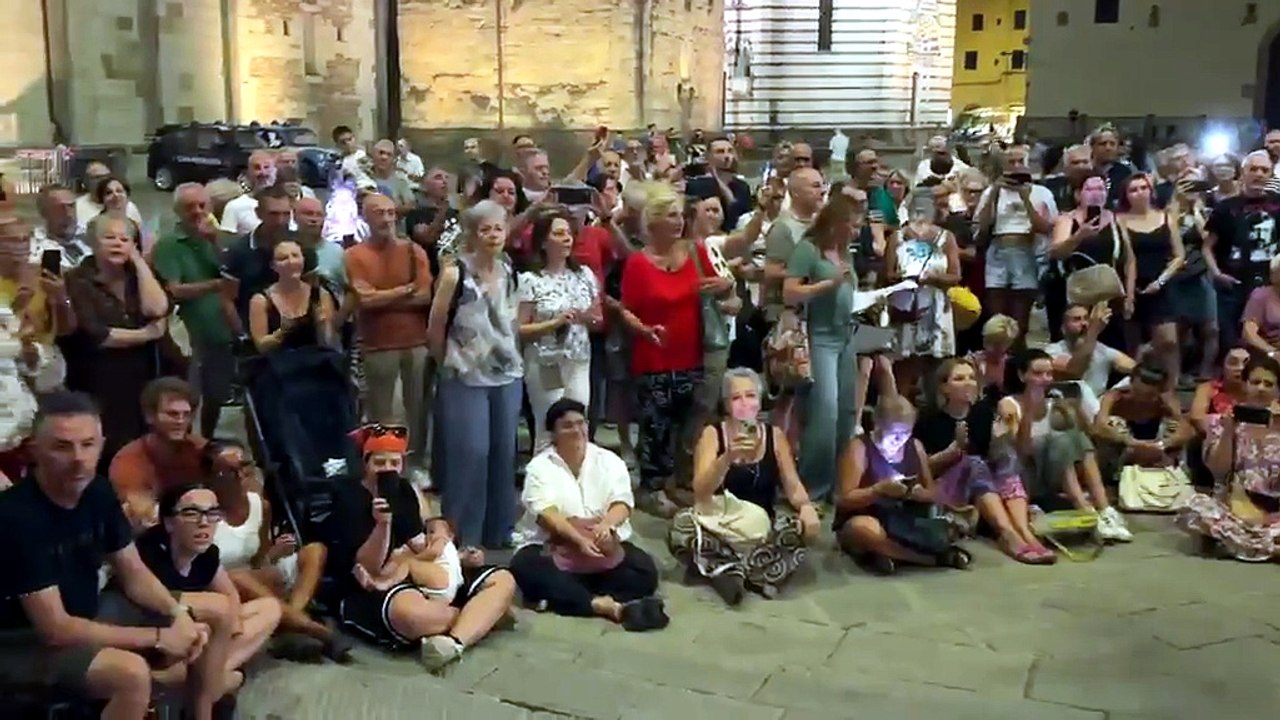 Pistoia ricorda Guccini, ecco la 'Cantata per Francesco' in piazza Duomo