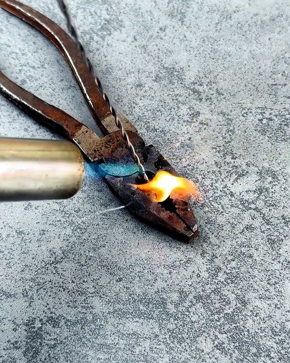 Hot glue trick you need