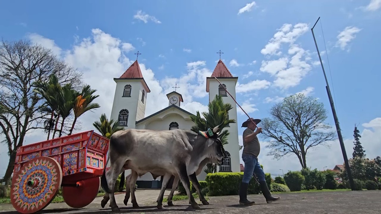 mqn-en-san-carlos-hicieron-un-funeral-cargado-de-tradiciones-070826