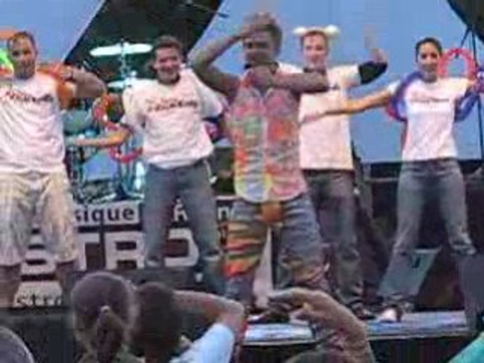 LUCKY NOUS APPREND A DANSER MADONNA