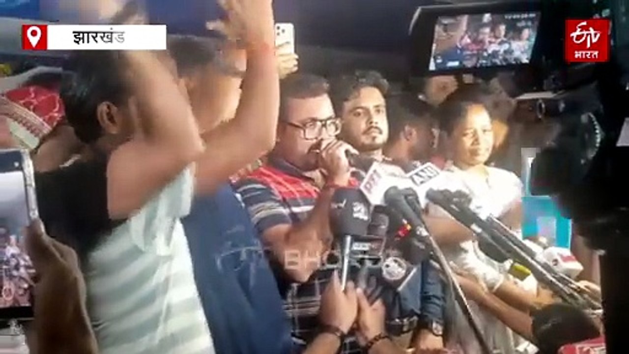 JPSC Protest: सरकार से वार्ता के बाद भी धरना-प्रदर्शन जारी, कहा- लिखित आश्वासन के बिना नहीं थमेगा आंदोलन