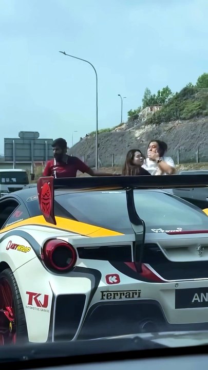 Highway Meltdown: Ferrari vs Aruz Drivers Throw Punches