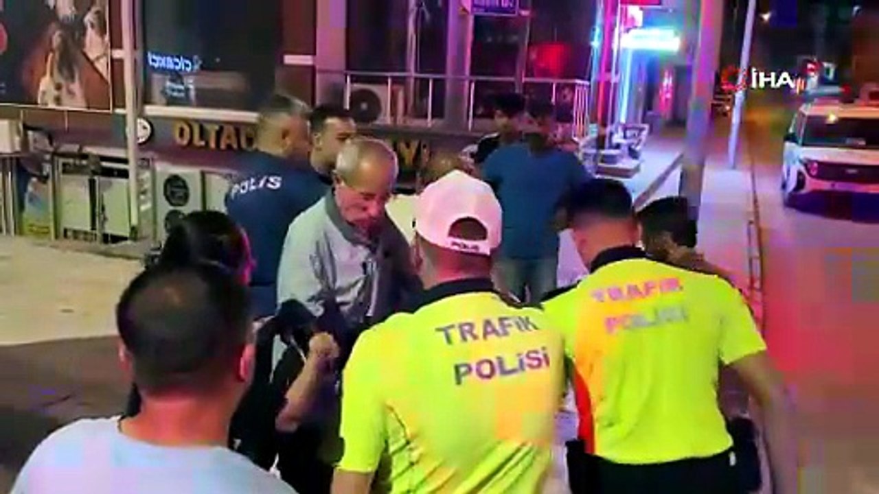 ''Kelepçe vuramazlar, imkansız'' diyen alkollü sürücü kelepçelenerek gözaltına alındı!