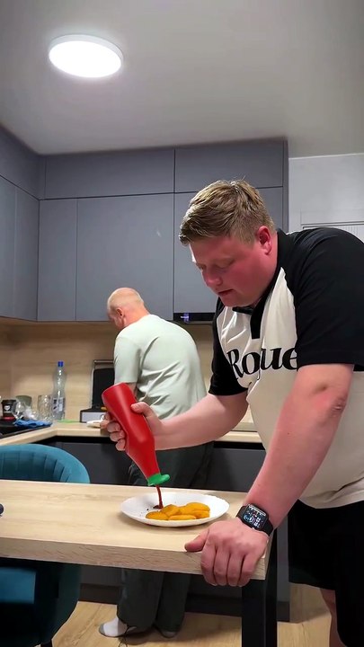 When Ketchup Bottle Fart Sounds Ruin Everything! 🤣