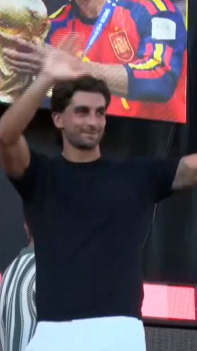 Ferran Torres vuelve a su pueblo, Foios