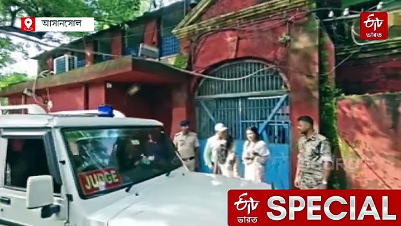 সম্মতি দিয়েও এলেন না পরিবারের কেউ, বিফলে বন্দিদের মুখে হাসি আনার উদ্যোগ