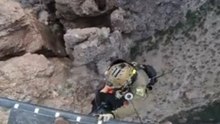 Nach Sprung gestrandet: Basejumper aus Felsspalte gerettet