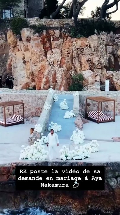 💍❤️ « Je suis choquée » : RK dévoile les images de sa demande en mariage à Aya Nakamura ! Alors que des clichés d’une possible cérémonie religieuse ont enflammé les réseaux sociaux ces derniers jours, le rappeur de 24 ans vient de partager en story Inst