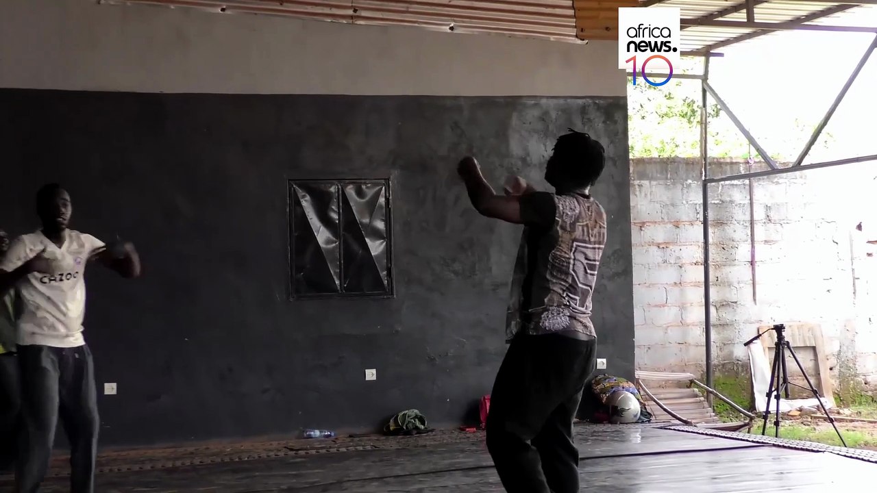 Vibra-Signe: a dance technique for the deaf and hard of hearing born in Burkina Faso