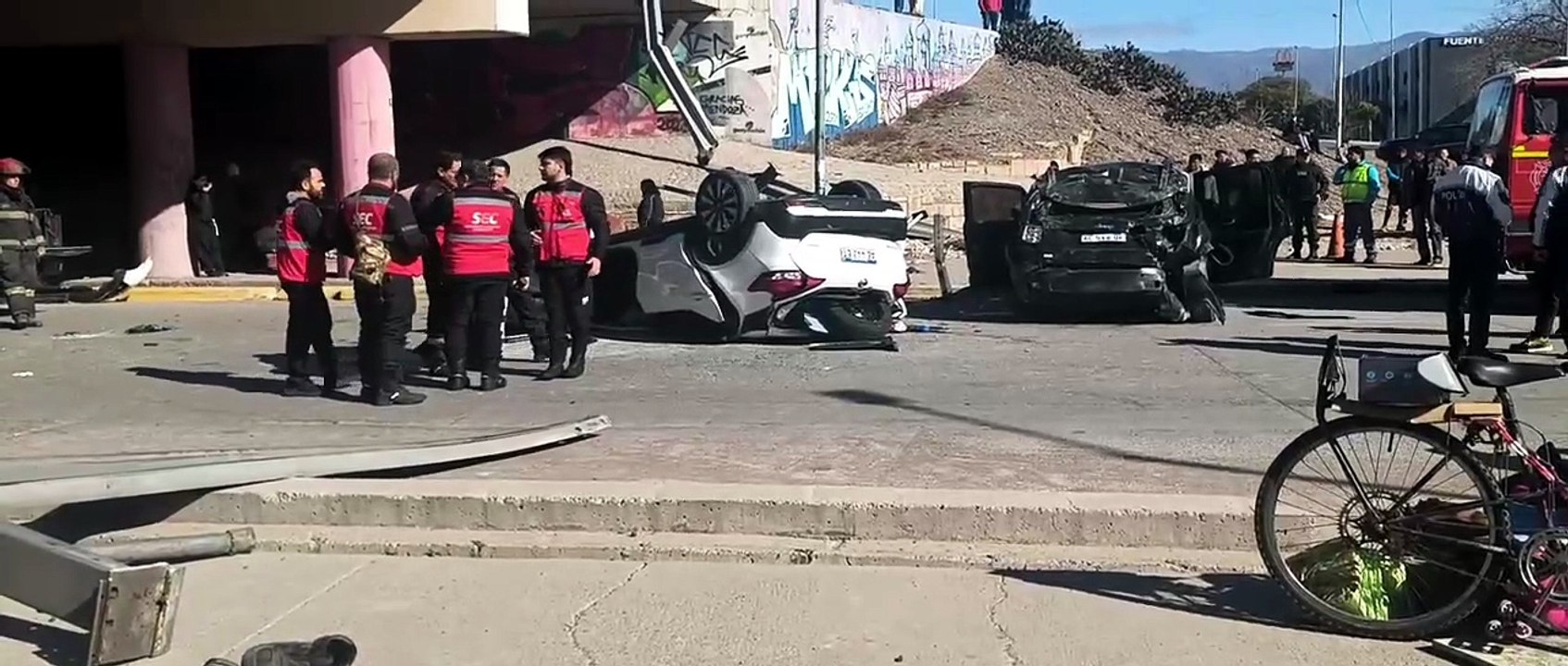 Siniestro vial en Acceso Este y Alberdi