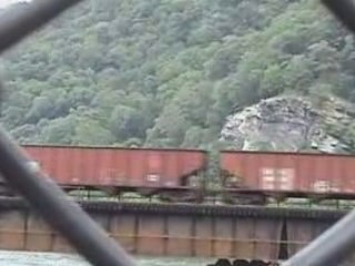 CSXT empty hoppers