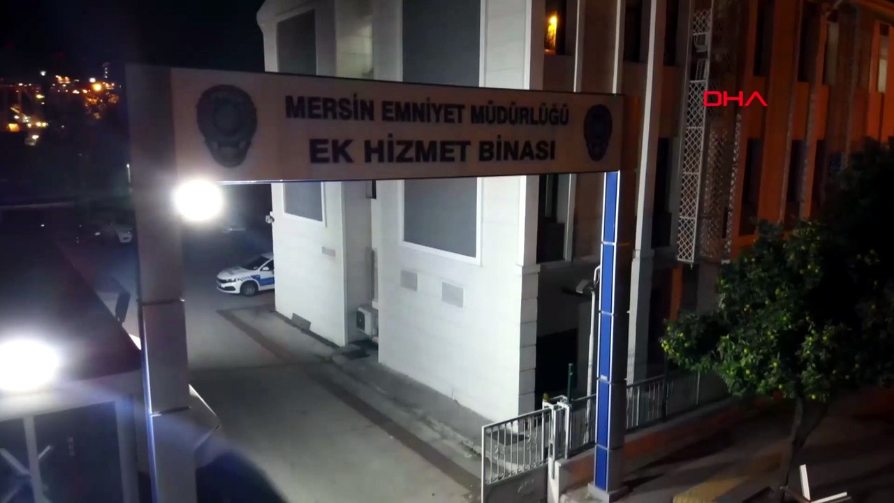 Aracın camını taş atarak kıran şüpheli yakalandı; o anlar kamerada