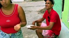 Ela levou o prato e a dignidade dele embora! 🤣