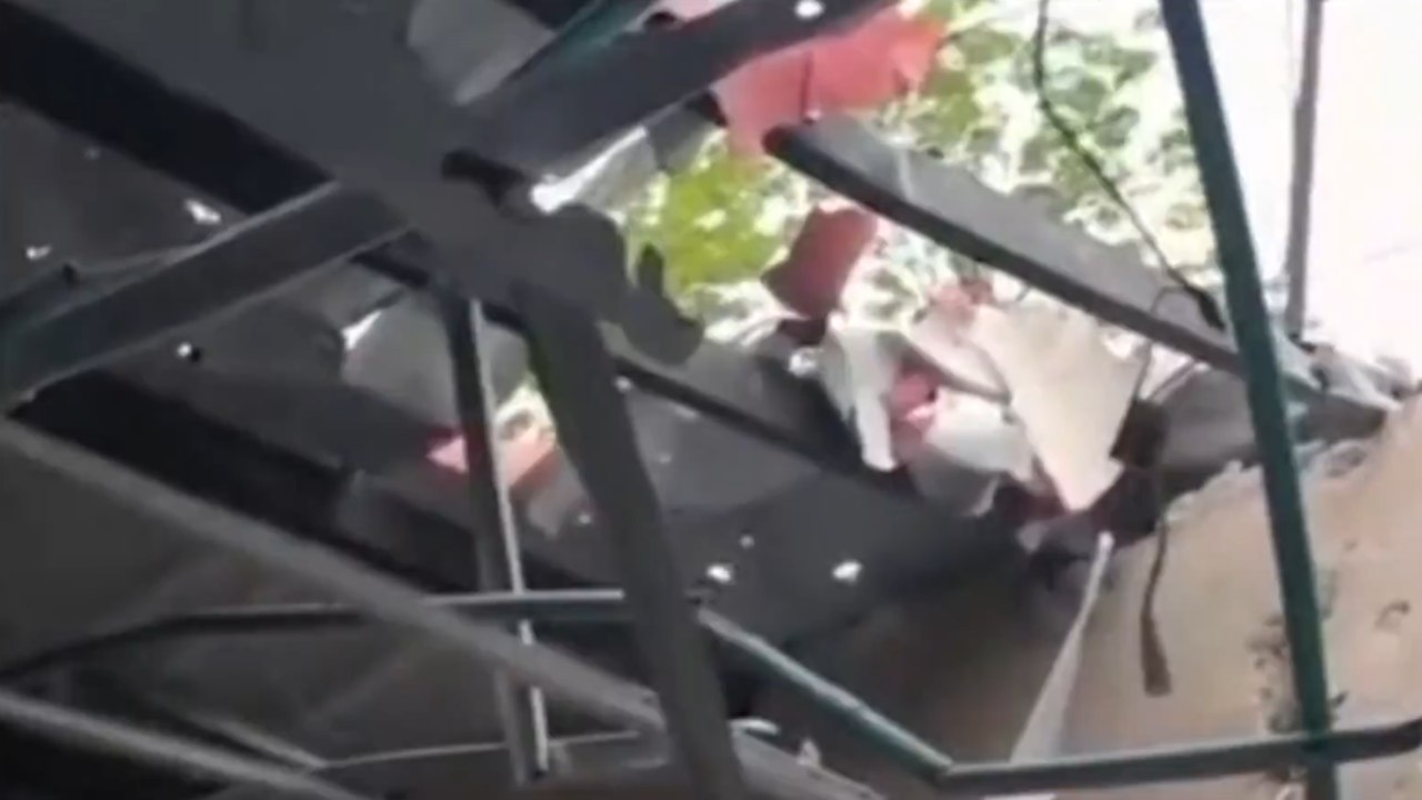 Subintendente perdió la vida y tres policías resultaron heridos en ataque con drones contra subestación en Cesar