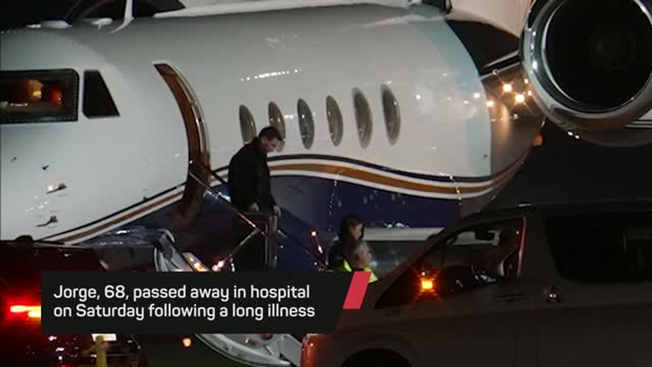 Messi arrives in Rosario after father's death