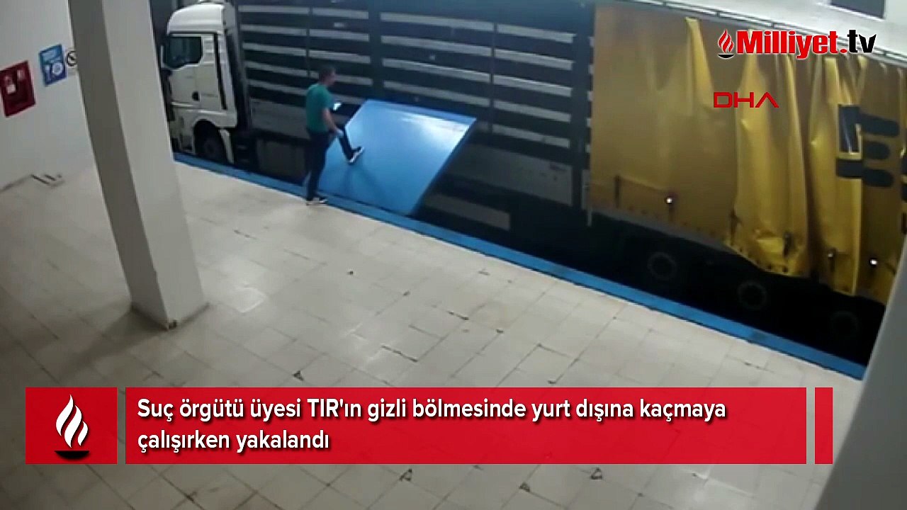 Suç örgütü üyesi TIR'ın gizli bölmesinde yurt dışına kaçmaya çalışırken yakalandı