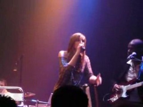 Laure Milan - Par les hommes qui courent