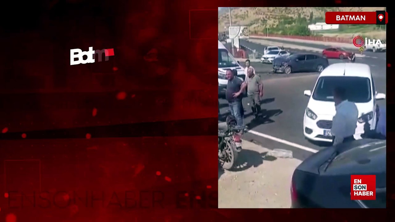 Batman'da kafa kafaya çarpışan araçlardan biri çukura düştü