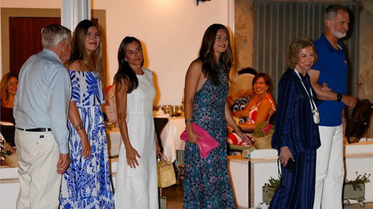 La familia real celebra la tradicional cena por Portixol ante una semana convulsa marcada por la actualidad