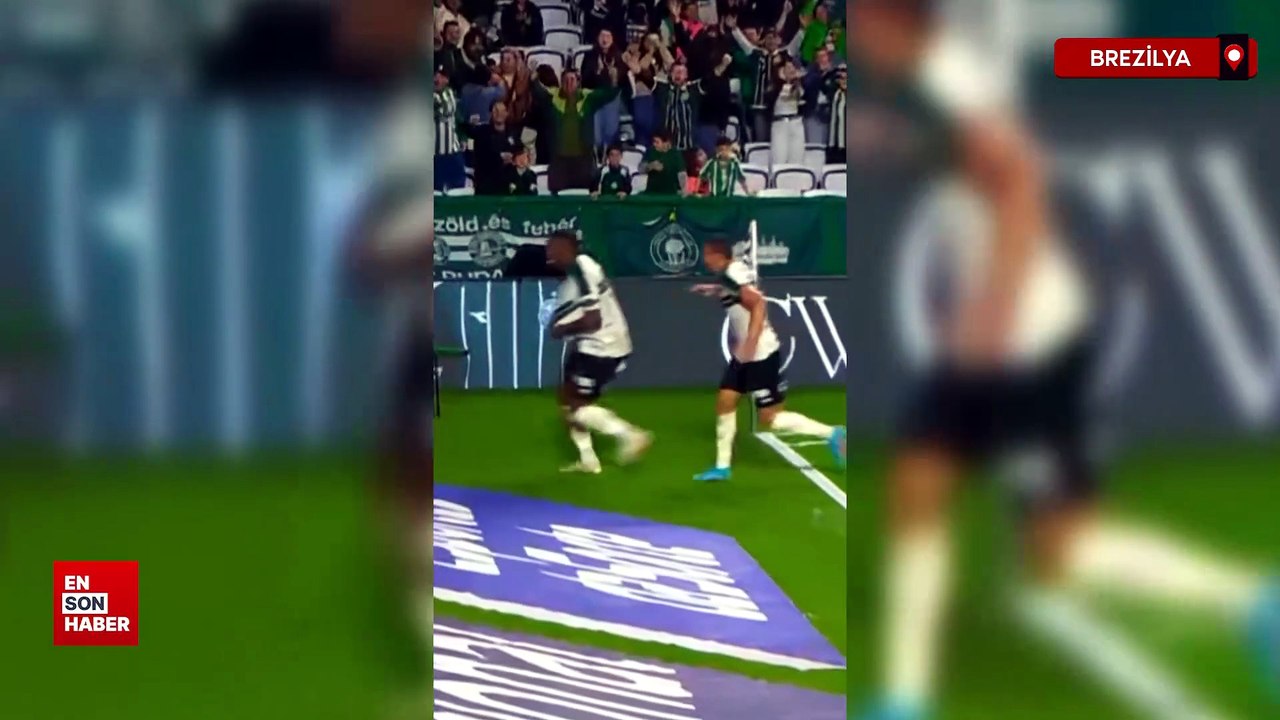Jacy Maranhao golunu kutlarken soyunma odasi tuneline dustu