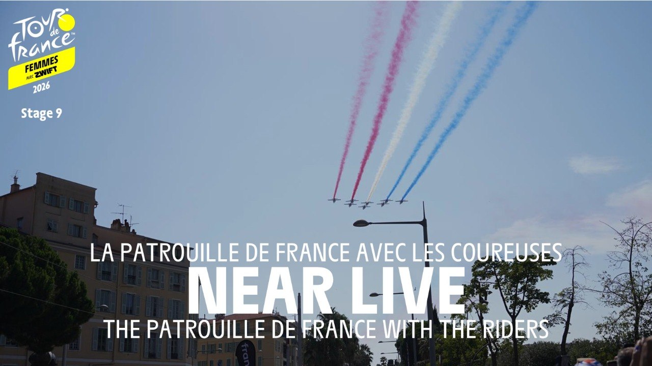 The Patrouille de France with the riders - Stage 9