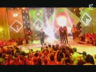 Christophe Maé  Could you be loved live France 2