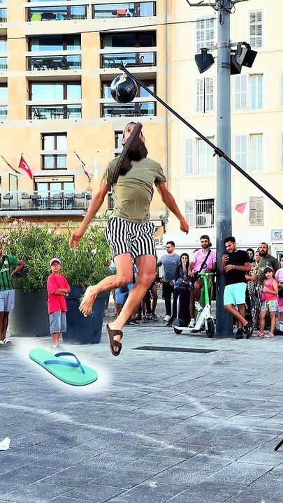 Cristiano Ronaldo Challenge in Marseille 😳⚽️🇫🇷