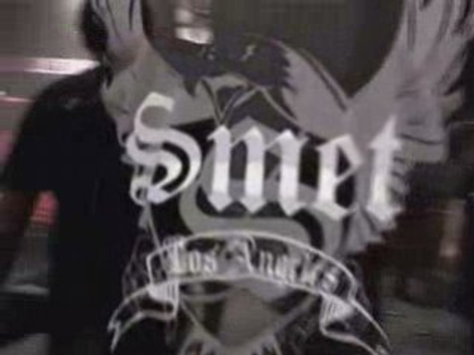 Johnny Hallyday - Allumer le feu ( Pub Smet Backstage 2007 )