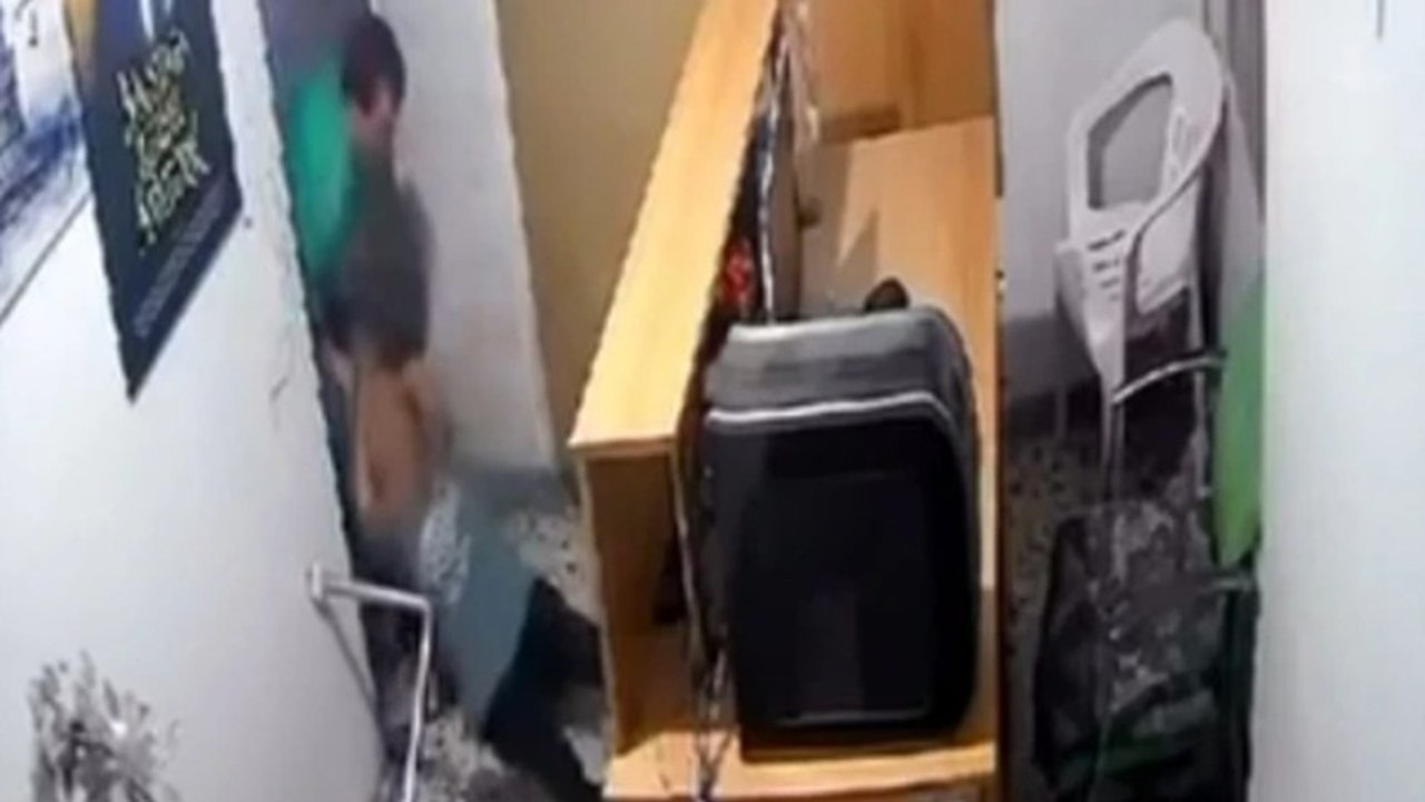 Adana'da birlikte yaşadığı kadını darbeden şüpheli tutuklandı