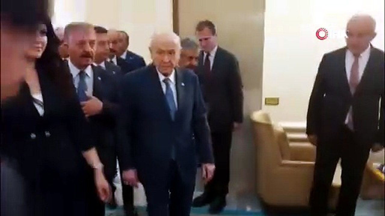 Bahçeli’den ''çerçeve yasa''da kafa karışıklığı sorusuna kafa karıştıran yanıt