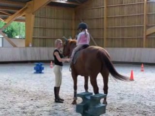 Maëlis monte Hôtesse