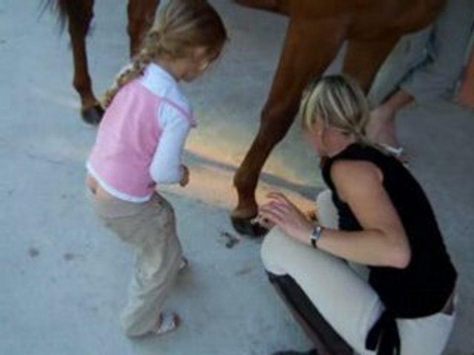 Maëlis panse Hôtesse