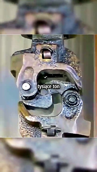 Jakim Cudem Ten Kawałek Metalu Trzyma Pociągi_
