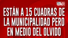 Vivir entre el barro y el basural: vecinos de Guernica hartos de la desidia