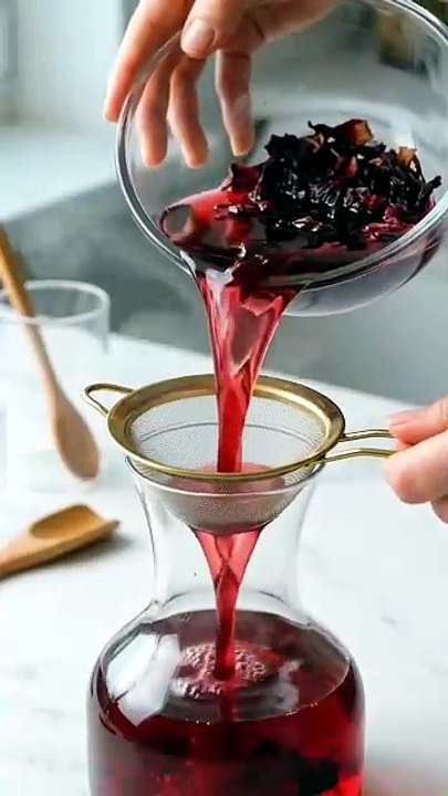 🍷 GELATINA DE HIBISCO COM CHIA: A SOBREMESA FÁCIL QUE SURPREENDE PELO SABOR!