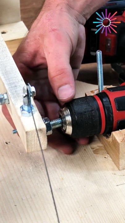 Build your own scroll saw at home! 💯🛠️