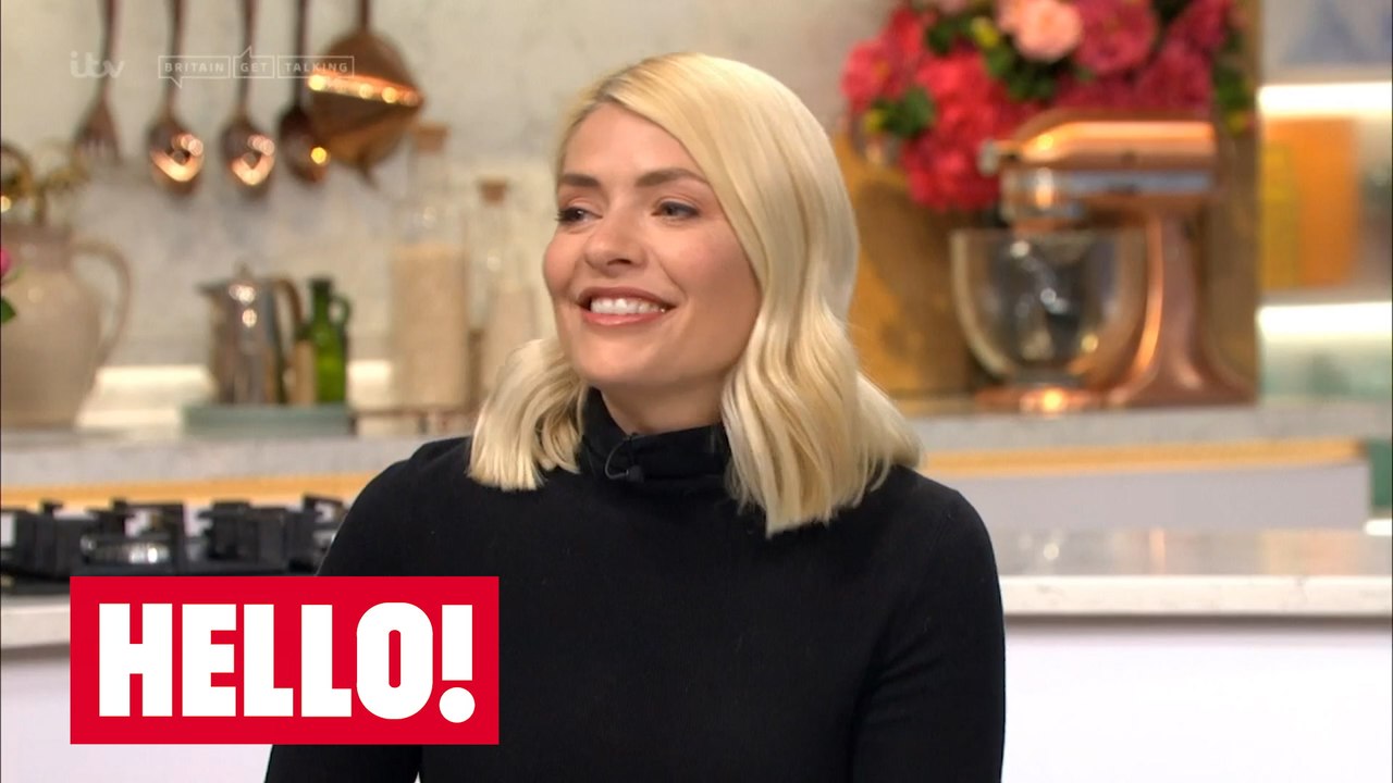 Holly Willoughby In Giggles Over Easter Bunny Debate - video Dailymotion