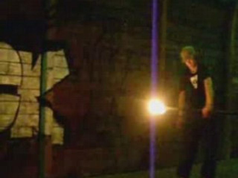 Jonglage baton en feu (staff)